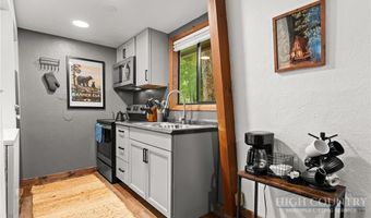 30 Creekside Dr A, Banner Elk, NC 28604