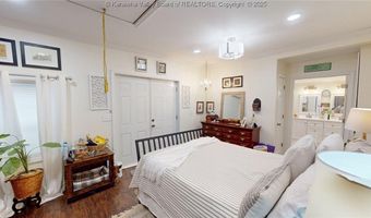 1520 Hash Ridge Rd, Barboursville, WV 25504