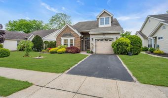 172 Sylvan Lake Blvd, Bayville, NJ 08721