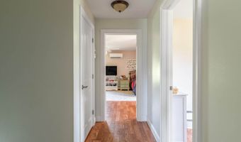 123 Lasalle Dr, Bangor, ME 04401
