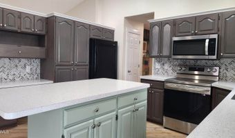 2630 Henry St, Bismarck, ND 58503