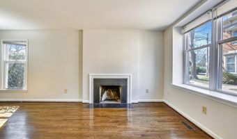 1525 ORONOCO St, Alexandria, VA 22314