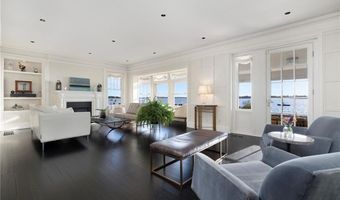 221 Hope St 2, Bristol, RI 02809