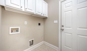 8007 Crookneck Dr, Angier, NC 27501