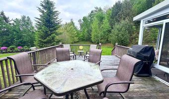 224 Garbrooke Dr, Bennington, VT 05201