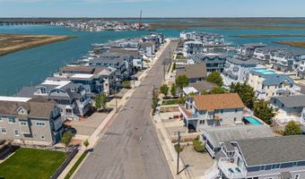 733 21st St, Avalon, NJ 08202