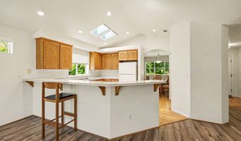 426 Parkside Dr, Ashland, OR 97520