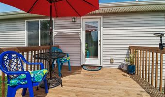 810 NE Meadow Landing Dr, Ankeny, IA 50021