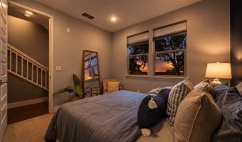 489 Diller St, Alameda, CA 94501