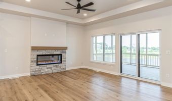 791 Clover Hill Dr, North Liberty, IA 52317