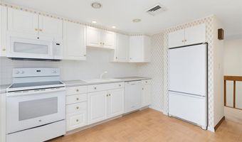 59 Lakewood Dr, Narragansett, RI 02882