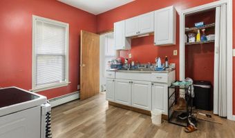 25 Winter St, Bangor, ME 04401