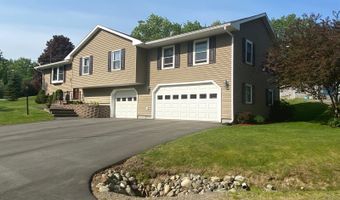 5 Michael Dr, Baileyville, ME 04694
