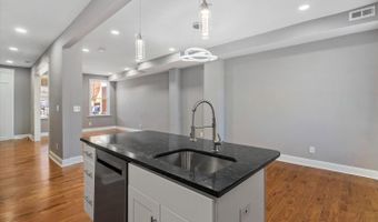 327 LYNDHURST St, Baltimore, MD 21229