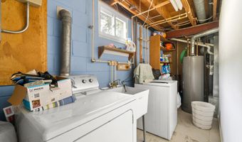 4814 NAPLES Ave, Beltsville, MD 20705