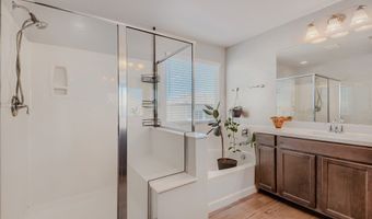 8964 Willow Break Ave, Las Vegas, NV 89148