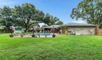 204 ESSARY St N, Auburndale, FL 33823