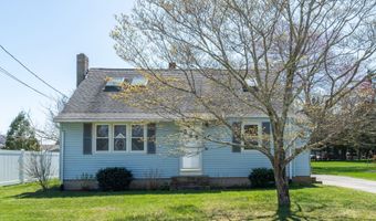 3 Edgewood Ave, Waterford, CT 06385