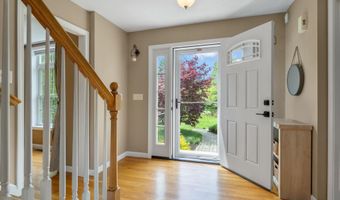 212 Oak Hill Rd, Barrington, NH 03825