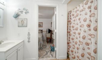 111 E Terminal Blvd, Atlantic Beach, NC 28512