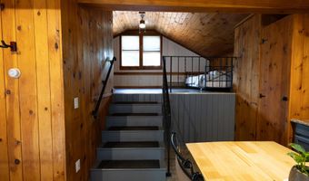116 Pond St, Newton, NH 03858
