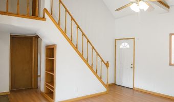 101 Peregrine Rise Dr, Big Sandy, TN 38221