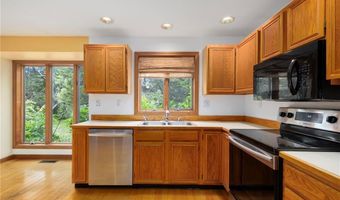 56 Lakeside Dr, Charlestown, RI 02813