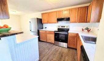 2 Inverness Ln, Middletown, CT 06457
