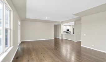 2660 Harnish Dr, Algonquin, IL 60102