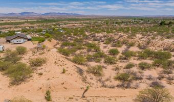 370 E Silverwood Ln, Benson, AZ 85602