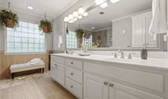 965 Knoll Crest Ct, Alpharetta, GA 30004