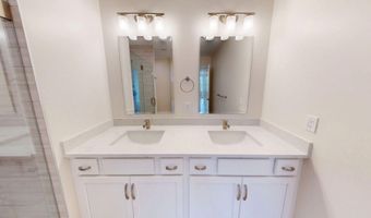 4 Longview Dr 204, Atkinson, NH 03811