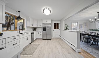 4 Forest Rd, Atkinson, NH 03811