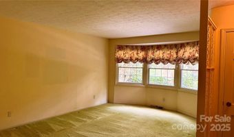 91 Haw Creek Cir, Asheville, NC 28805