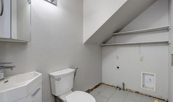 2215 Sunburst Cir, Anchorage, AK 99501