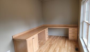 963 High Rd, Berlin, CT 06037