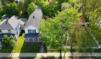 75 Ledgelawn Ave, Bar Harbor, ME 04609