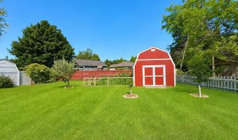610 Aqua View Dr, Alpena, MI 49707