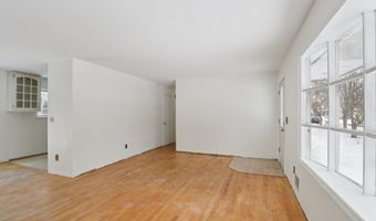 1124 Spray Ave, Beachwood, NJ 08722