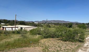 1015 Loop Rd, Alpine, TX 79830