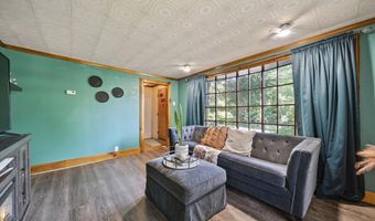50 Long Hill Rd, Raymond, NH 03077