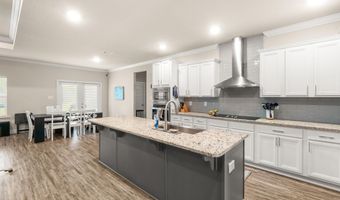 7004 Glen Eagle Dr, Biloxi, MS 39532