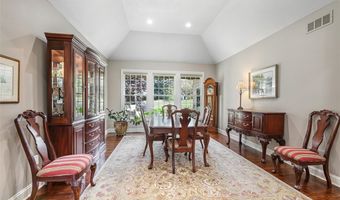 199 Raleigh Ct, Aurora, OH 44202