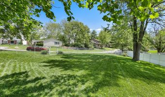 428 Melanie Meadows Ln, Ballwin, MO 63021