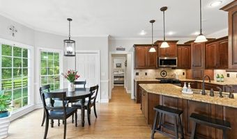 1042 AVERY CREEK Dr, Woodstock, GA 30188