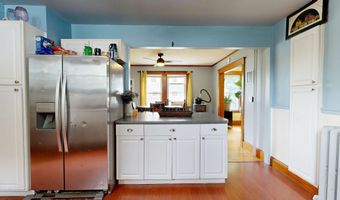 184 Whitney St, Auburn, ME 04210