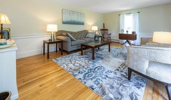 379 Bay View Dr, Bar Harbor, ME 04609