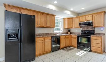 18 Willis St 18, Cranston, RI 02910