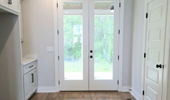 3297 Grassland Cir, Apison, TN 37302