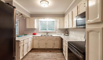 1712 Twin Lakes Dr, Bainbridge, GA 39819